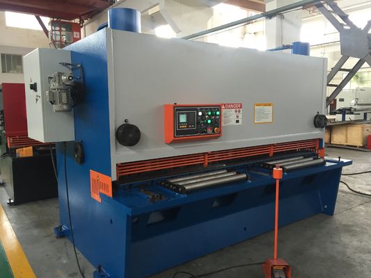 ماشین تراششی گلیوتین فلز فلز CNC ماشین تراششی هیدرولیک با Backgauge 600 mm Rexroth Valve فراهم کردن و برش فلز