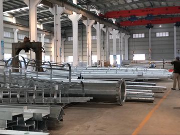 فرکانس فشار CNC Q345 با ضخامت بالای استخر با فاصله 2600mm بین ستون ها و دستگاه فشار هیدرولیک